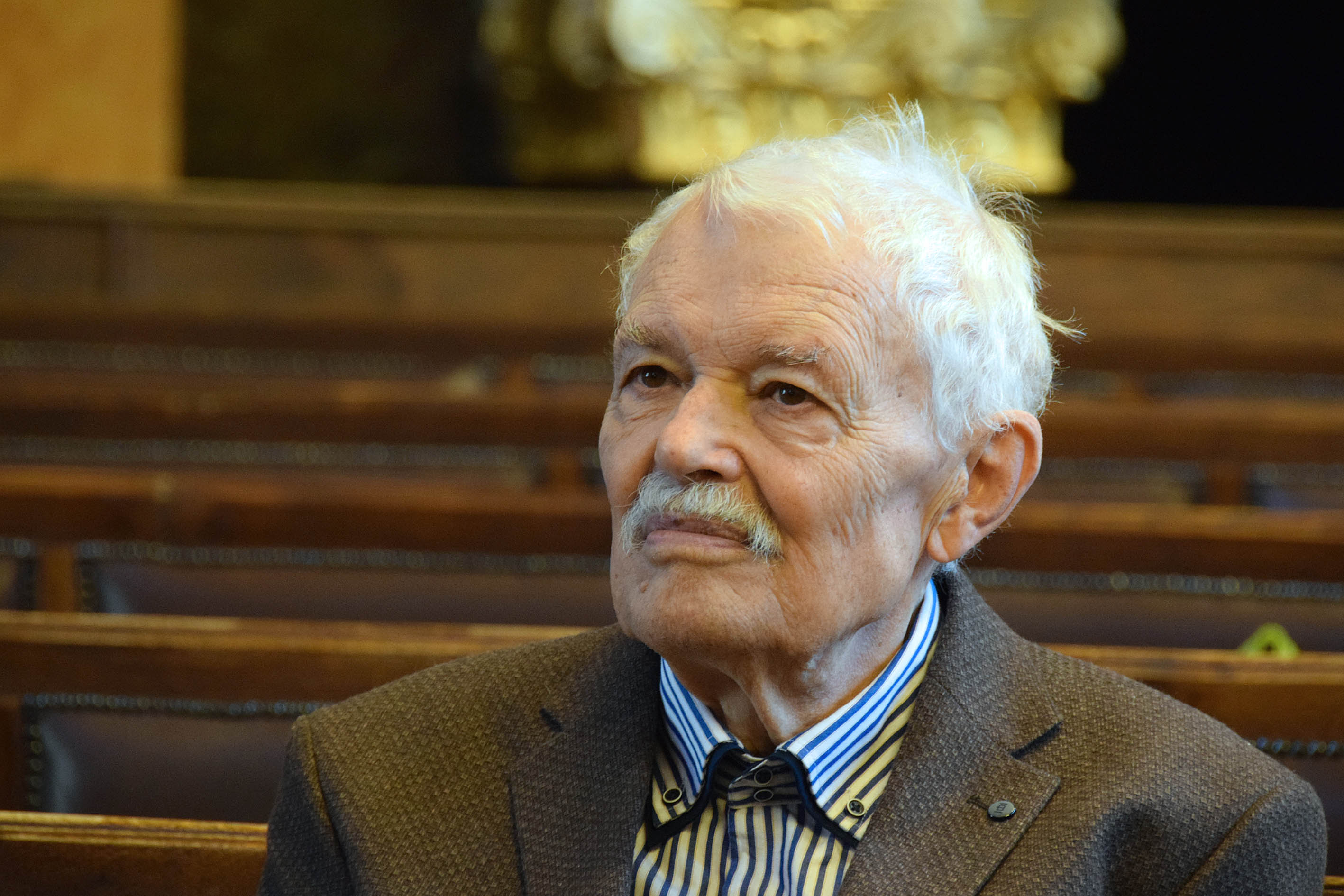 Prof. dr. Andrásfalvy Bertalan