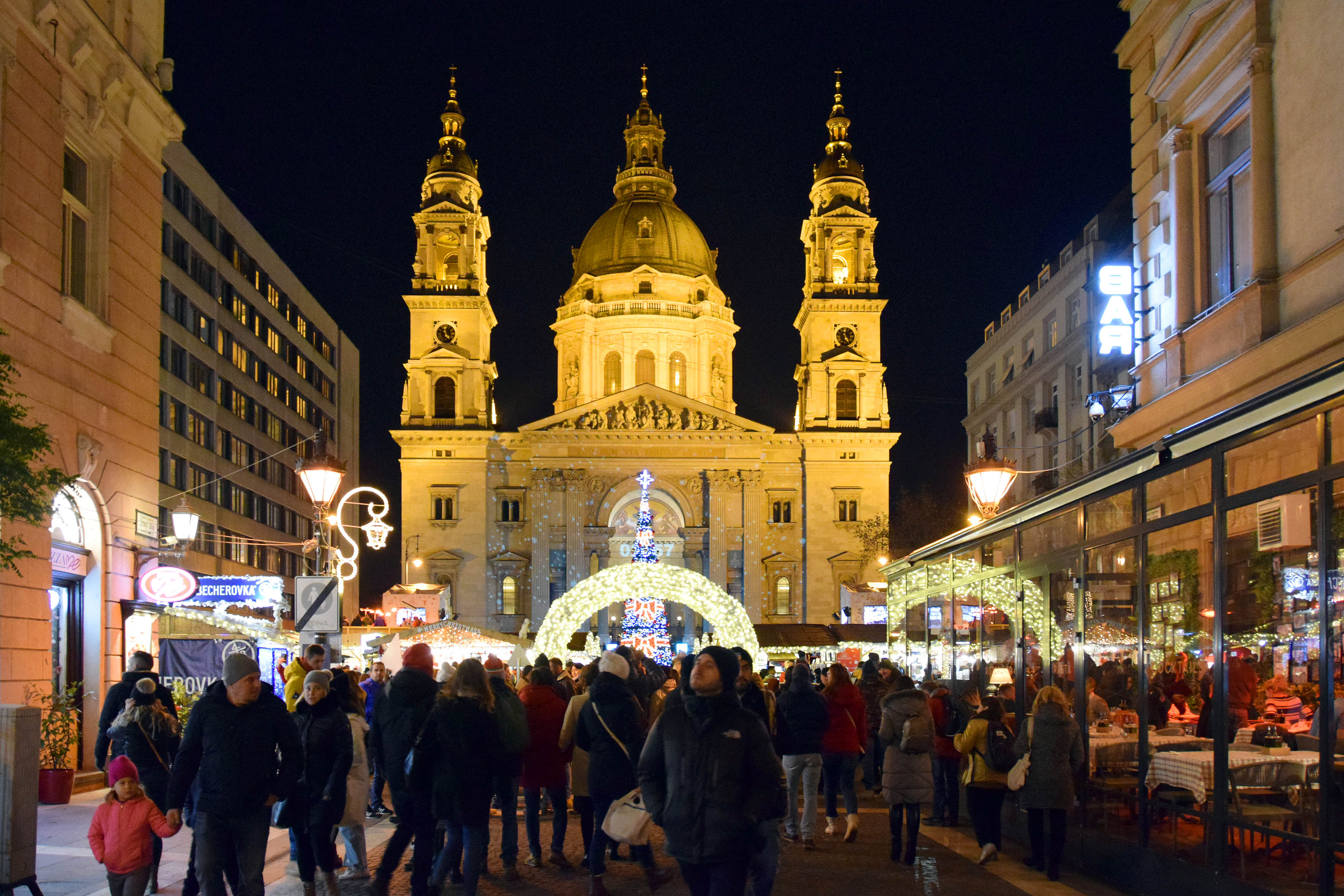 advent a bazilikánál