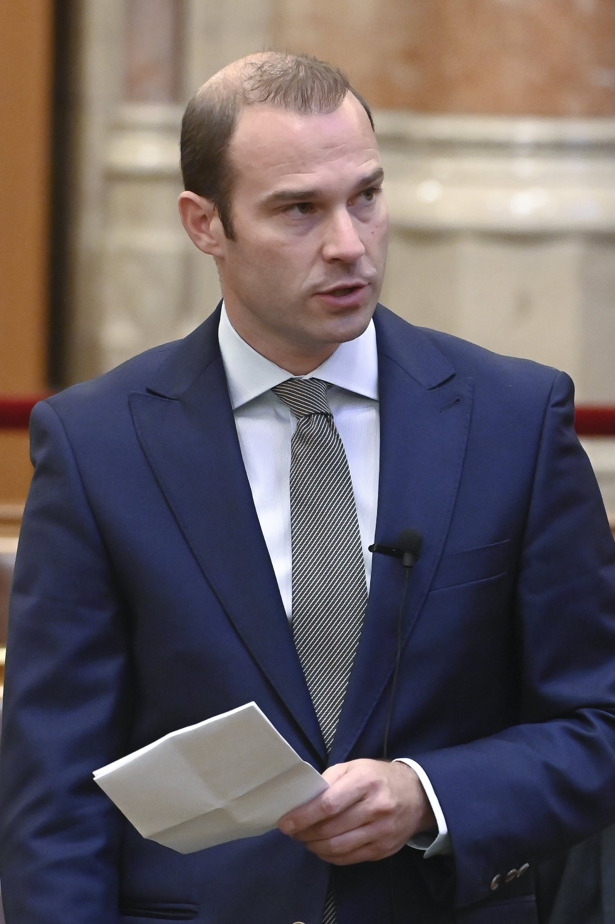 Hollik István