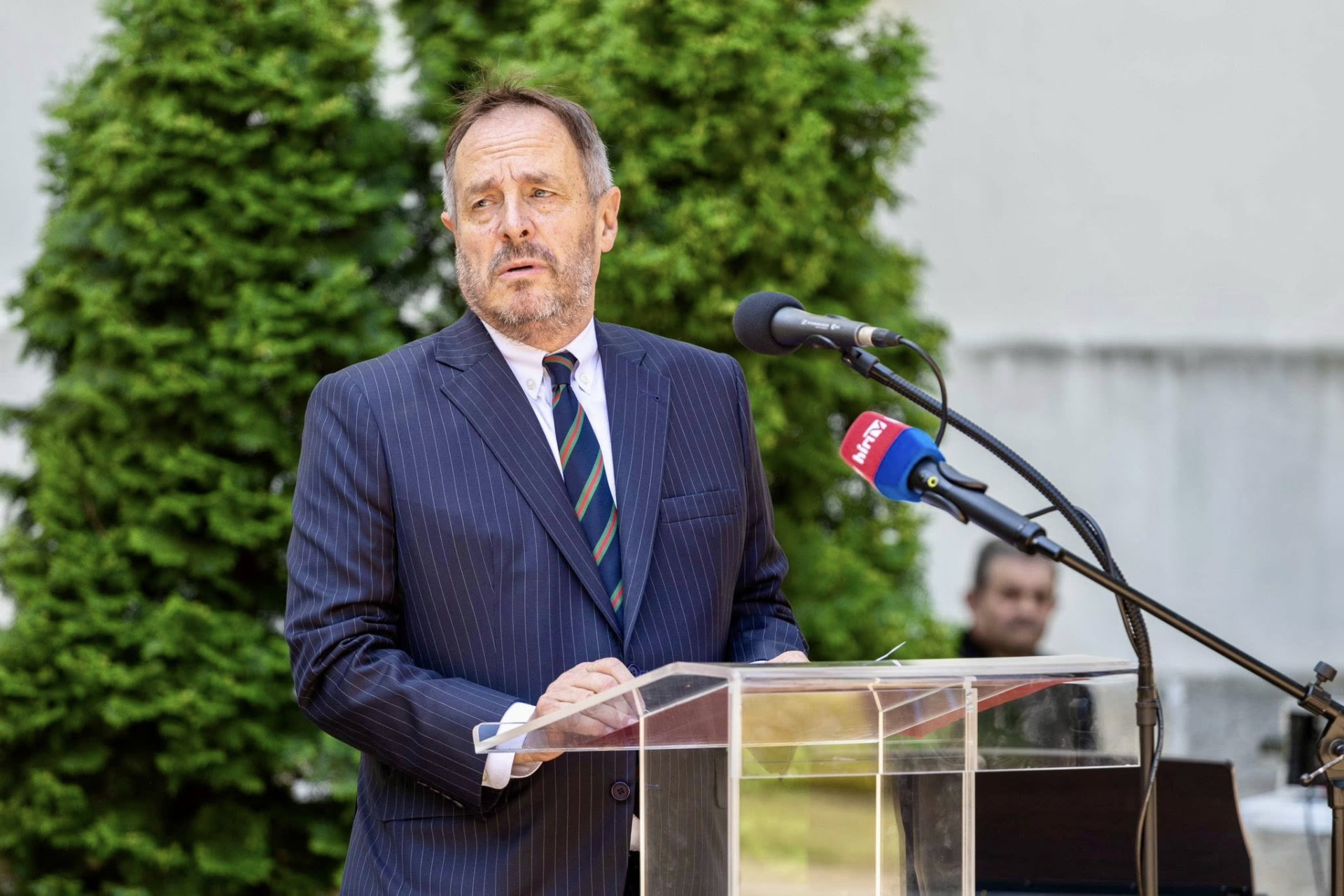 Hölvényi György